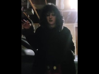 Part with my tits with me while I smoke ❤️