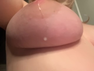 TIKTOK SLUT PIERCEDNOODLE SHOWS HER HAIRY PUSSY