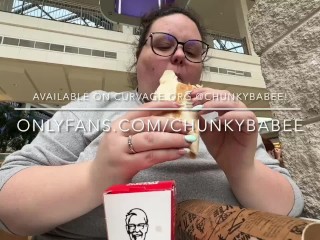 HUGE FEEDEE FAST FOOD CRAWL MUTUAL WEIGHT GAIN STUFFING!