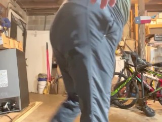 Pissy Emmy - Wetting In My Garage