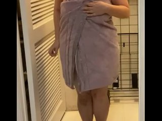 TSA Strip Searches A Shy Woman Out of Her Towel