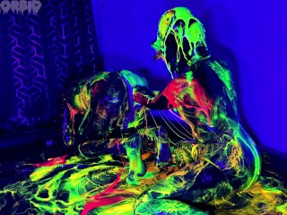 UV Gas Mask Latex Gimp Double Anal Fisting with Patricia and Maz Morbid
