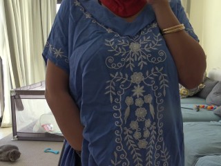 Pute tunisienne mature au gros seins negocie les tarifs pour la baise