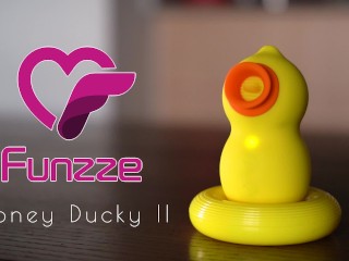 Sex Toy Review - Selena Vega masturbates with Honey Ducky II from Funzze and says what she thinks