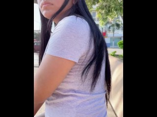 Chica migrante la dejo su grupo y le robaron su dinero, le doy un apoyo a cambio de sexo