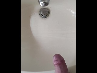 Sink pissing