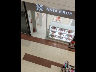 Polish milf Anna Perv in shoping center
