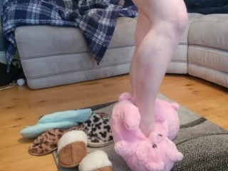 Babe Shows Off All 5 Pairs Of Her Sexy Slippers - SweetSocksStudios