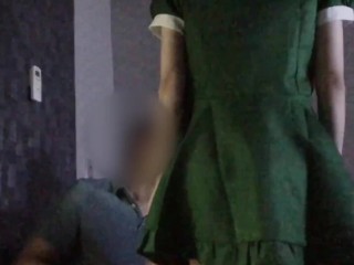 カラオケより、コスプレした教え子のメイド姿に我慢できずに挿入！ 〜最初は恥ずかしがっていた教え子も自らフェラをしてきて我慢できず射精〜