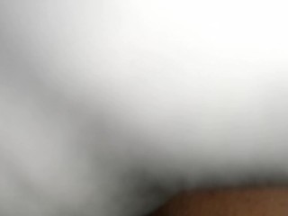 Passage chez l'esthéticienne épilation au laser maillot testicule inter fessiers, c'est du propre