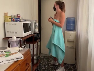 Delivery Pizza for naked busty blond wife