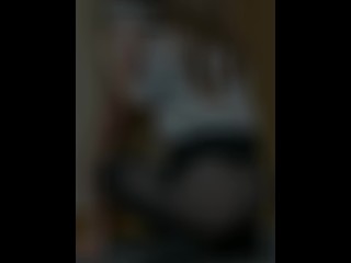 【仕事中のOLがフェラ抜き】究極の斜め後ろアングル！尻好きにはたまらないエロ尻突き出しバキュームフェラ！口内発射！