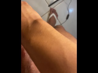 exercising my cock and leaving it with 22 centimeters and full of veins to eat pussy