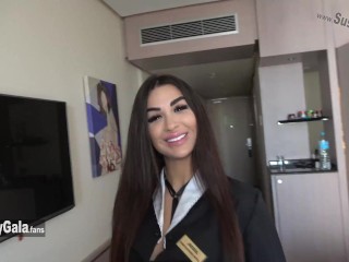 Servicio de habitaciones sexo en el hotel con Susy Gala y Nick Moreno polla gigante en POV