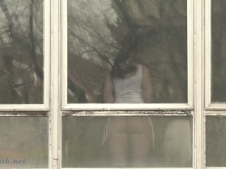 Jeny Smith teasing the strangers thru the window