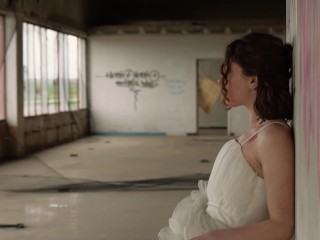 get huge facial from stranger during my wedding - little arden