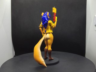 Carmelita figure