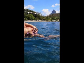 SWIM WITH ASSPLUG ON PUBLIC BEACH.AMAZEMILF'S CARIBBEAN HOLIDAY ASSHOLE VOYEURISM