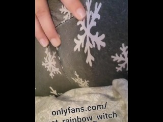 Getting my leggings wet before making myself cum- full video available soon on onlyfans!