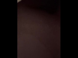 Русскую Транс-шлюху трахнули раком на полу