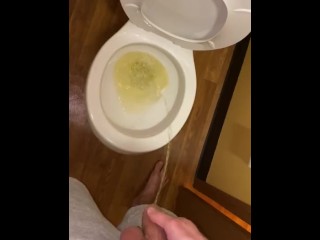 Barefoot pissing in public hotel restroom splashed on my feet and left it HUGE dick moaning relief