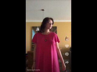 TIKTOK SLUT PIERCEDNOODLE SHOWS EVERYTHING