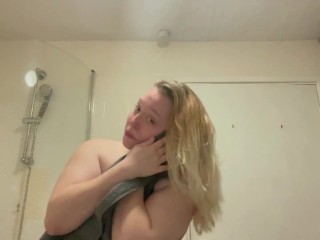 Watch TEEN Kinky Chloe record Herself getting ready