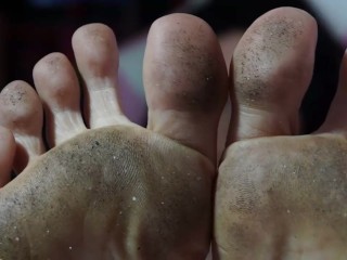 DIRTY FOOT WORSHIP CLOSE UP POV