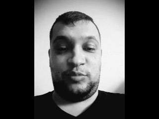 DE CE MI-AM DAT DEMISIA DE LA GLOVO FEMEI PORNISTE GOALE