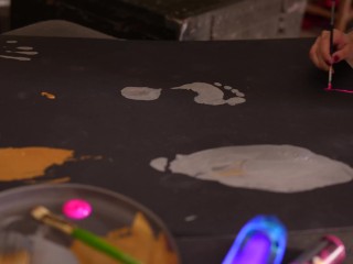 Mae Rainz Goes SOLO; Makes A Painting, Fucks Herself, And Squirts - MESSY AS ALWAYS!!!