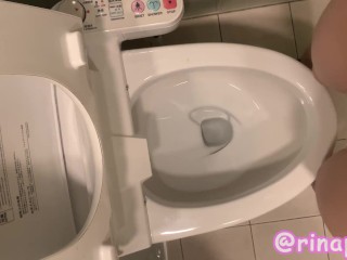 【現役JD】トイレで立ちションしてみた♡