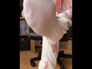 Unique Tranny feet joi white socks removal with cum countdown