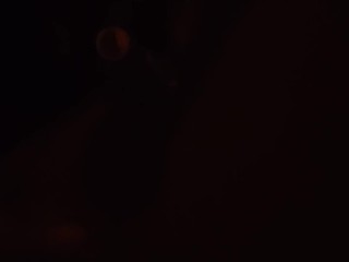 ชักว่าวริมถนนแล้วมีรถผ่าน-handjob