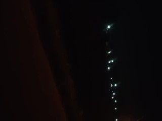 ชักว่าวริมถนนแล้วมีรถผ่าน-handjob