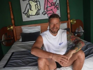 Polish couple fucks on Bali thanks to porn money