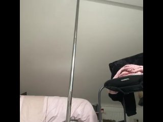 Teenage hijabi caught pole dancing