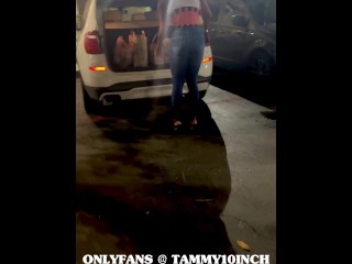 So this guy from the neighborhood helped me with my groceries and this happened 😜 Onlyfans @Tammy10