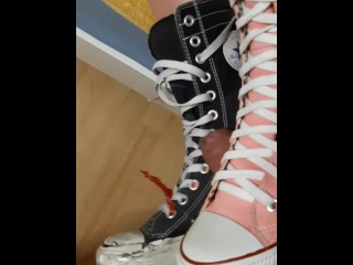 she is so hot in Chucks 😍💋💗