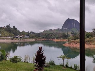 Vlog de como fue mi viaje a Guatape Antioquia