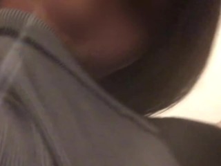 【素人個人撮影】スマホをいじってる旦那のおちんちんをパンツ越しにぺろぺろする新妻(新婚夫婦/人妻/20代/日本人/Japanese/amateur/asian/real couple/selfie)