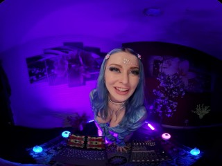 VRHUSH Festival lights with busty babe Jewelz Blu