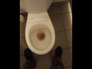 The Plumber Pisses with his Beautiful Dick in the Toilet which he Subdued