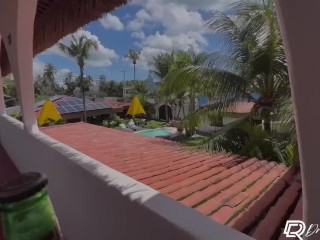 I was very lucky, I found an employee of the inn who agreed to record with me - Drii cordeiro