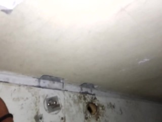 Llegue Justo A Orinar 💧🤫😏