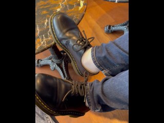 Quick Shoeplay in the coffee shop with white sock and DMs