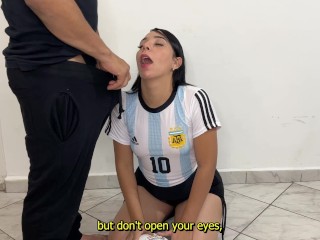 Jugando al Futbol con mi Hermosa Madrastra Trampa para tener sexo