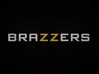 AnalsTight On A Neon Night.Kira Noir / Brazzers