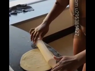 Ebony fruits 🍓🍑 chapati roti