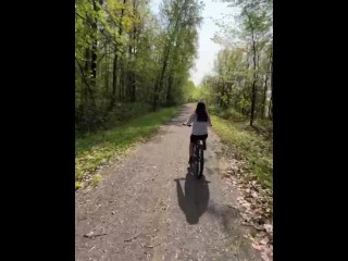 I Followed This Lady Hoping I’d be Lucky to Fuck Her in the Woods.       Pinay kinantot sa kakahuyan
