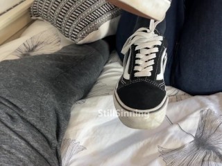 Latina Student give VANS Shoejob for a Big Cummy MESS 😈